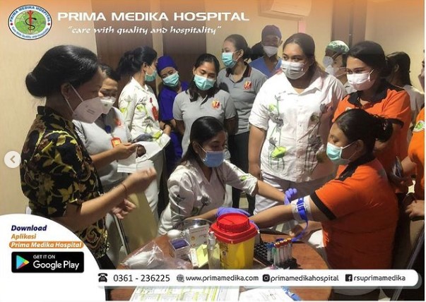 Prima Medika Hospital held an In House Training "Phlebotomy and POCT" for employees