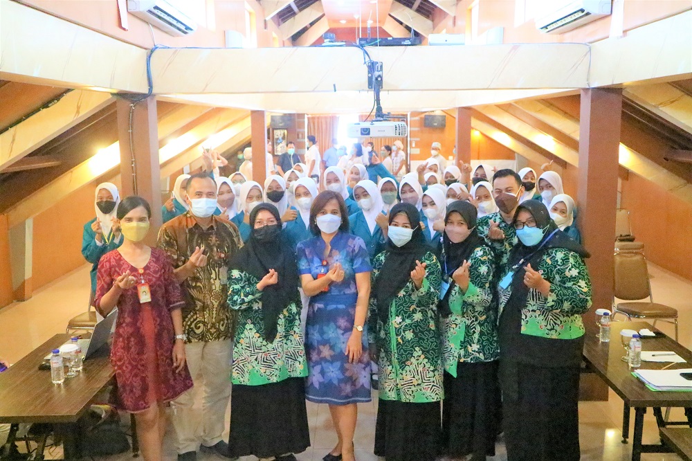 Prima Medika received a visit in the context of a field study from SMK Satria Bhakti Nganjuk